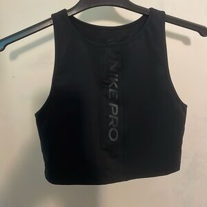 Nike Pro Cropped Tank